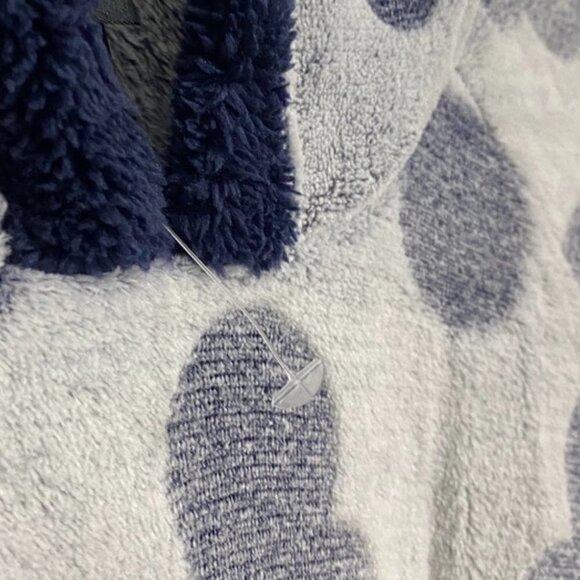 Disney Mickey Mouse Hooded Fleece Gown Pajama PJ's Sleep Shirt, Size Large - Picture 8 of 9